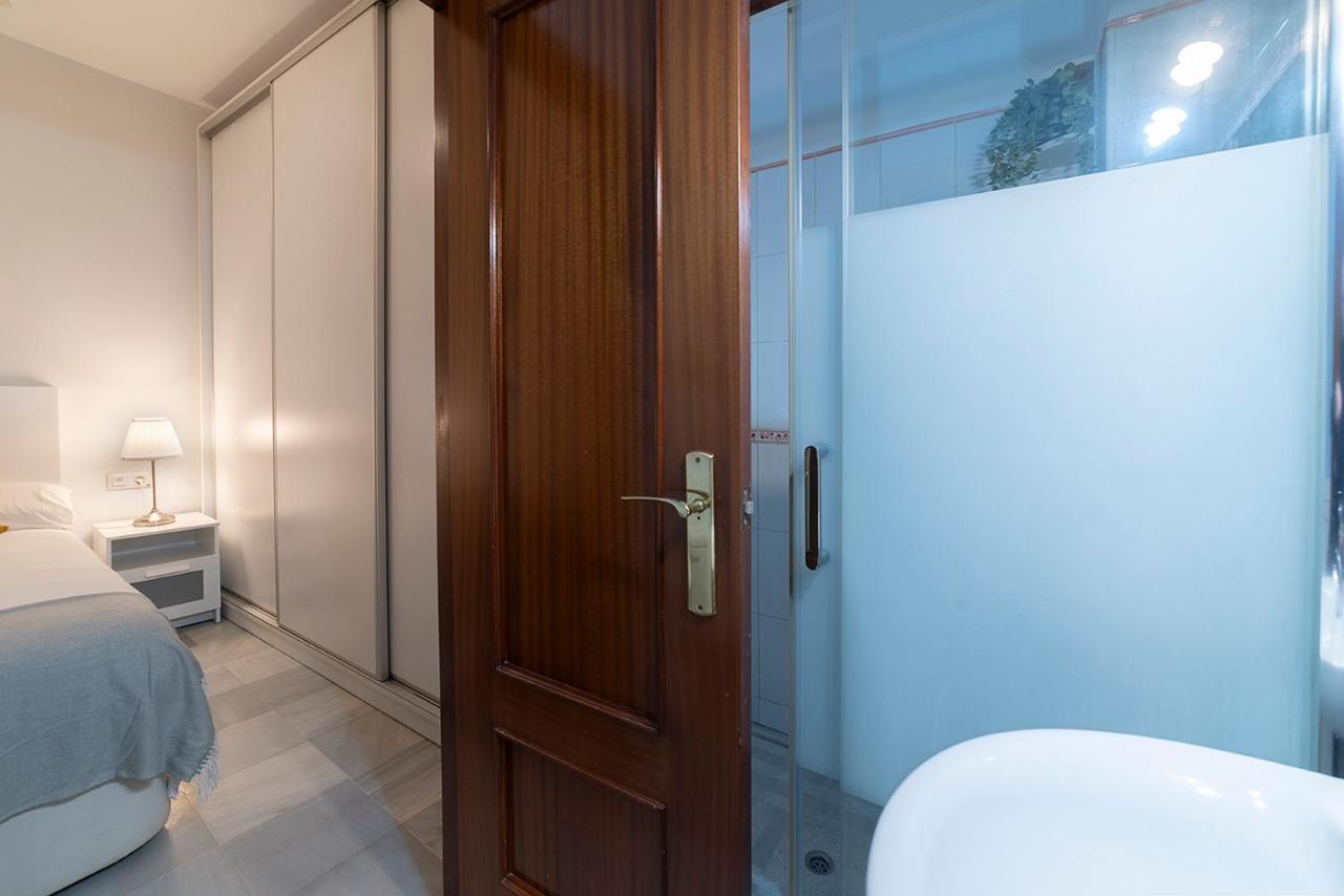 Alohamundi Torres Apartment Seville Exterior photo